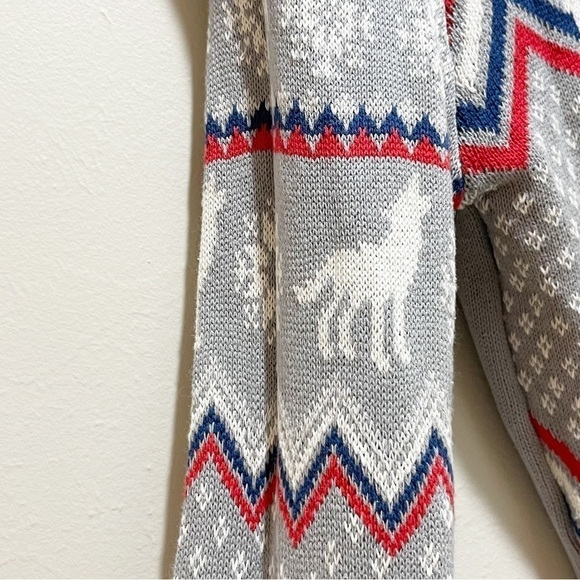 GAME OF THRONES Women’s WINTER IS HERE STARK DIRE WOLF Intarsia Knit Sweater M - Picture 5 of 10